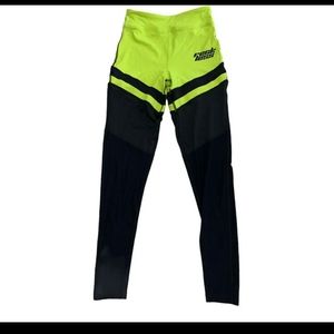 Y & R women's small leggings